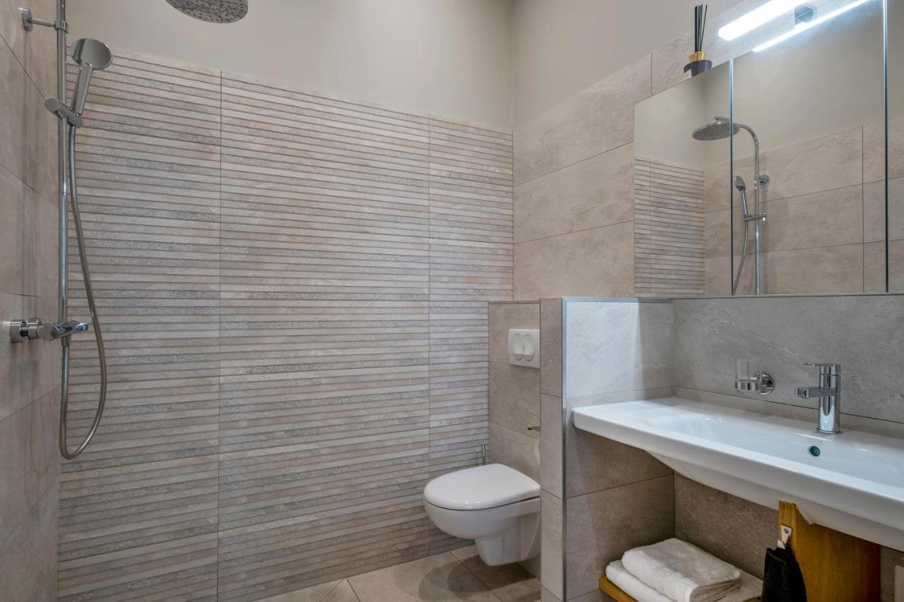 Escale Rochelaise B&B, Spa Bain Nordique Et Sauna Tonneau La Rochelle  Ngoại thất bức ảnh